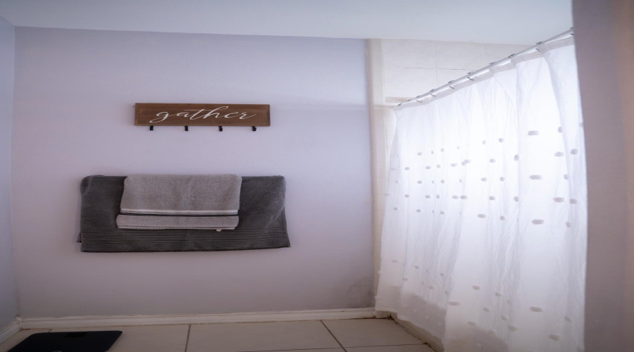 1605 Whitewood Dr, Laredo, Texas 78045, 3 Bedrooms Bedrooms, 3 Rooms Rooms,2 BathroomsBathrooms,Residential,For Sale,1605 Whitewood Dr,20261219