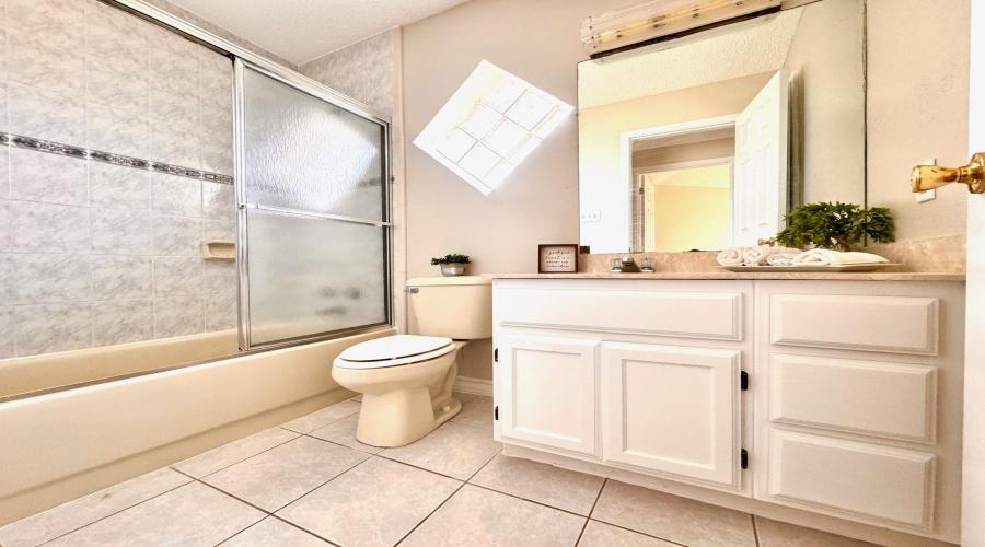 402 St Croix Dr, LAREDO, Texas 78045, 3 Bedrooms Bedrooms, 7 Rooms Rooms,2 BathroomsBathrooms,Residential,For Sale,402 St Croix Dr,20261222