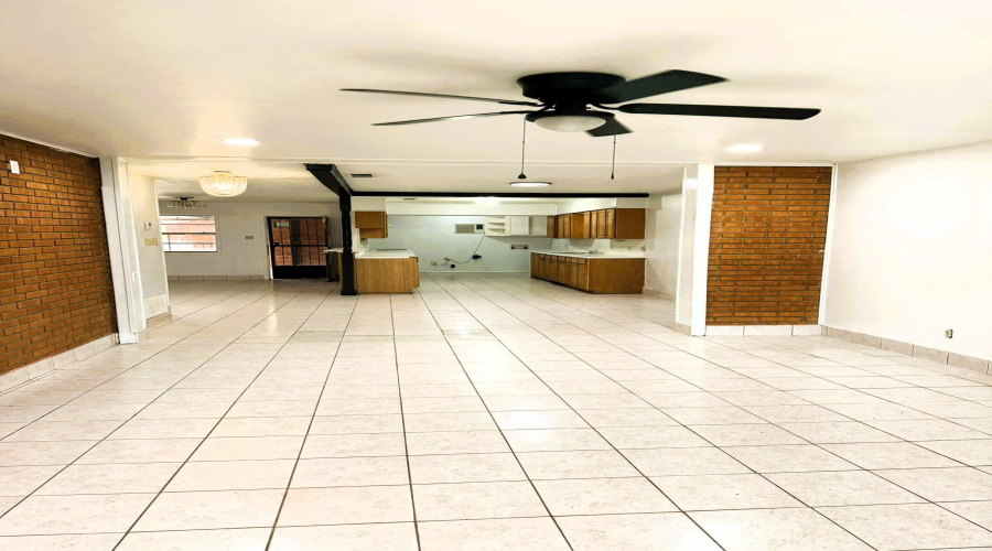 2119 Chacon St, Laredo, Texas 78043, 3 Bedrooms Bedrooms, 6 Rooms Rooms,2 BathroomsBathrooms,Residential,For Sale,2119 Chacon St,20260729