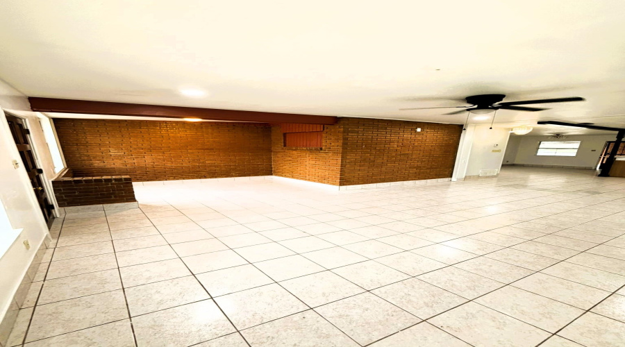 2119 Chacon St, Laredo, Texas 78043, 3 Bedrooms Bedrooms, 6 Rooms Rooms,2 BathroomsBathrooms,Residential,For Sale,2119 Chacon St,20260729