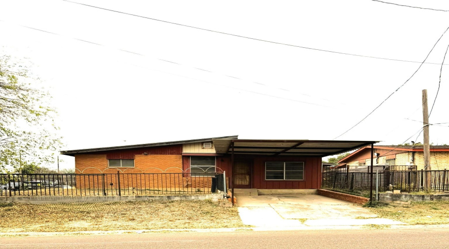 2119 Chacon St, Laredo, Texas 78043, 3 Bedrooms Bedrooms, 6 Rooms Rooms,2 BathroomsBathrooms,Residential,For Sale,2119 Chacon St,20260729