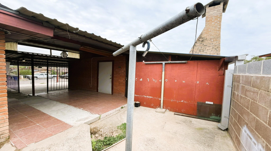 2119 Chacon St, Laredo, Texas 78043, 3 Bedrooms Bedrooms, 6 Rooms Rooms,2 BathroomsBathrooms,Residential,For Sale,2119 Chacon St,20260729