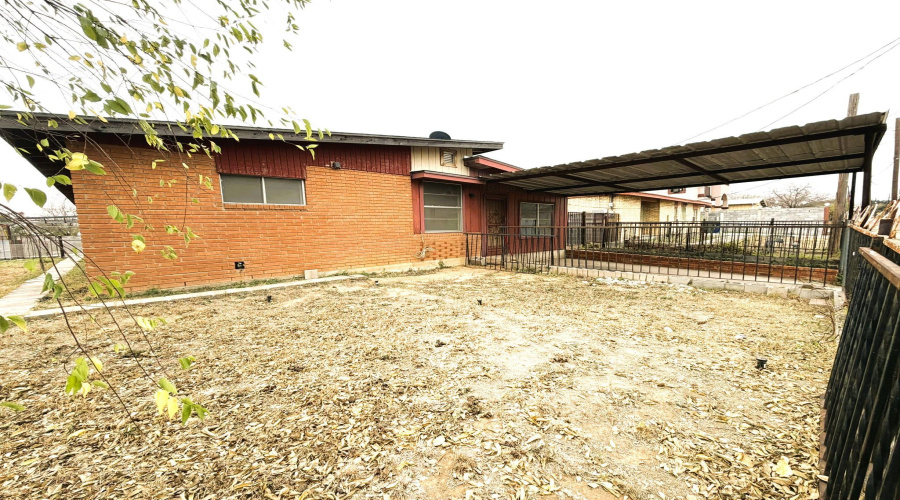 2119 Chacon St, Laredo, Texas 78043, 3 Bedrooms Bedrooms, 6 Rooms Rooms,2 BathroomsBathrooms,Residential,For Sale,2119 Chacon St,20260729