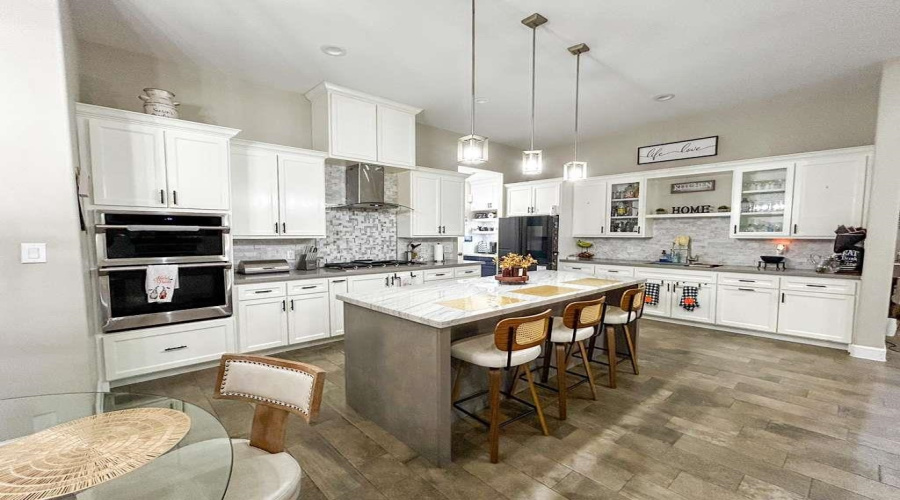 613 Puerta Del Sol, Laredo, Texas 78045, 4 Bedrooms Bedrooms, 6 Rooms Rooms,3 BathroomsBathrooms,Residential,For Sale,613 Puerta Del Sol,20261225