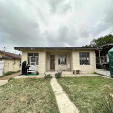 3212 Pecan St, Laredo, Texas 78046, 3 Bedrooms Bedrooms, 5 Rooms Rooms,1 BathroomBathrooms,Residential,For Rent,3212 Pecan St,20261226