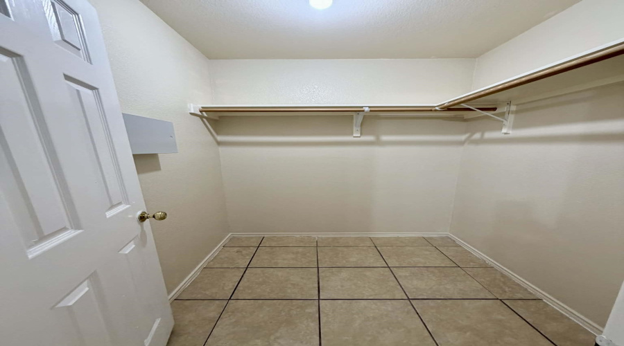 817 Witherspoon Lp, Laredo, Texas 78046, 3 Bedrooms Bedrooms, 4 Rooms Rooms,2 BathroomsBathrooms,Residential,For Rent,817 Witherspoon Lp,20261227