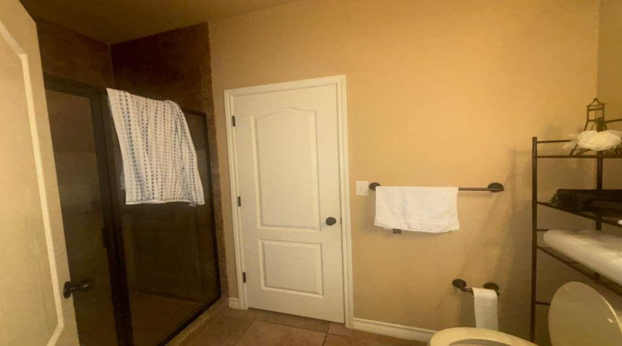 1105 Coahuila Loop, Laredo, Texas 78045, 5 Bedrooms Bedrooms, 8 Rooms Rooms,3 BathroomsBathrooms,Residential,For Sale,1105 Coahuila Loop,20261228