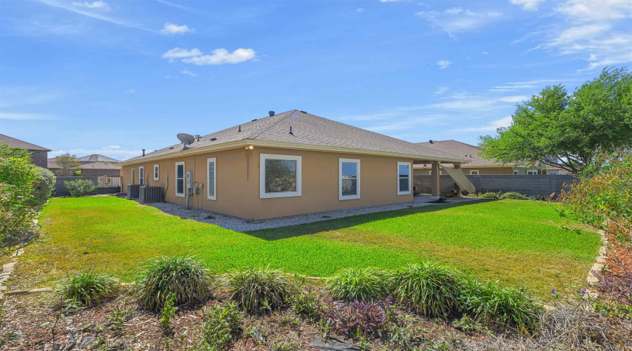 1105 Coahuila Loop, Laredo, Texas 78045, 5 Bedrooms Bedrooms, 8 Rooms Rooms,3 BathroomsBathrooms,Residential,For Sale,1105 Coahuila Loop,20261228