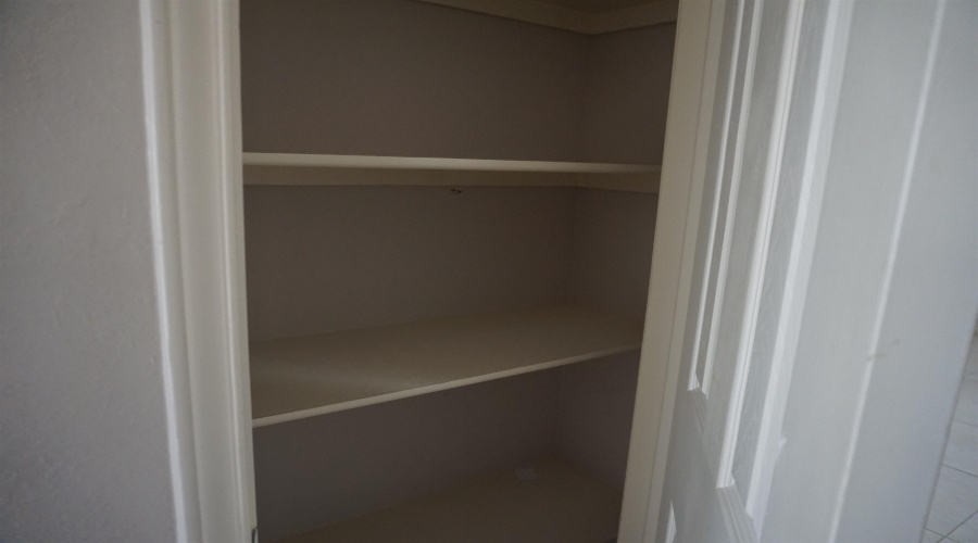 8810 Crossway Dr, Laredo, Texas 78045, 3 Bedrooms Bedrooms, 5 Rooms Rooms,2 BathroomsBathrooms,Residential,For Rent,8810 Crossway Dr,20261229