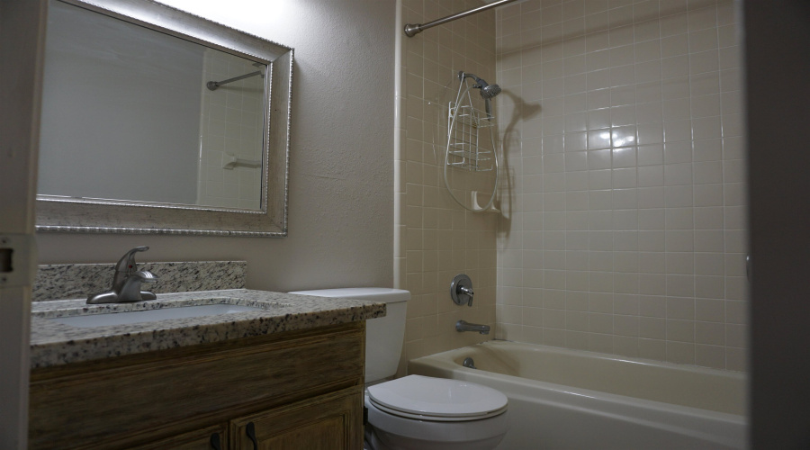 8810 Crossway Dr, Laredo, Texas 78045, 3 Bedrooms Bedrooms, 5 Rooms Rooms,2 BathroomsBathrooms,Residential,For Rent,8810 Crossway Dr,20261229