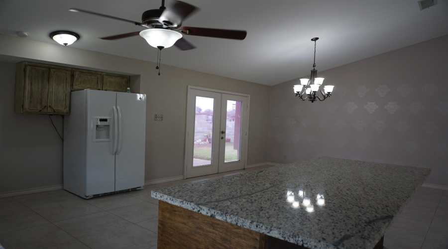 8810 Crossway Dr, Laredo, Texas 78045, 3 Bedrooms Bedrooms, 5 Rooms Rooms,2 BathroomsBathrooms,Residential,For Rent,8810 Crossway Dr,20261229