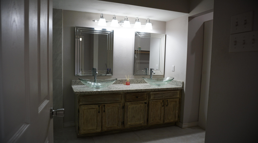 8810 Crossway Dr, Laredo, Texas 78045, 3 Bedrooms Bedrooms, 5 Rooms Rooms,2 BathroomsBathrooms,Residential,For Rent,8810 Crossway Dr,20261229