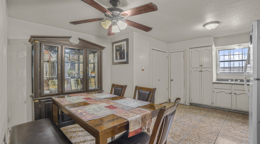 4310 Marcella Ave, Laredo, Texas 78041, ,Multi-family,For Sale,4310 Marcella Ave,20261015