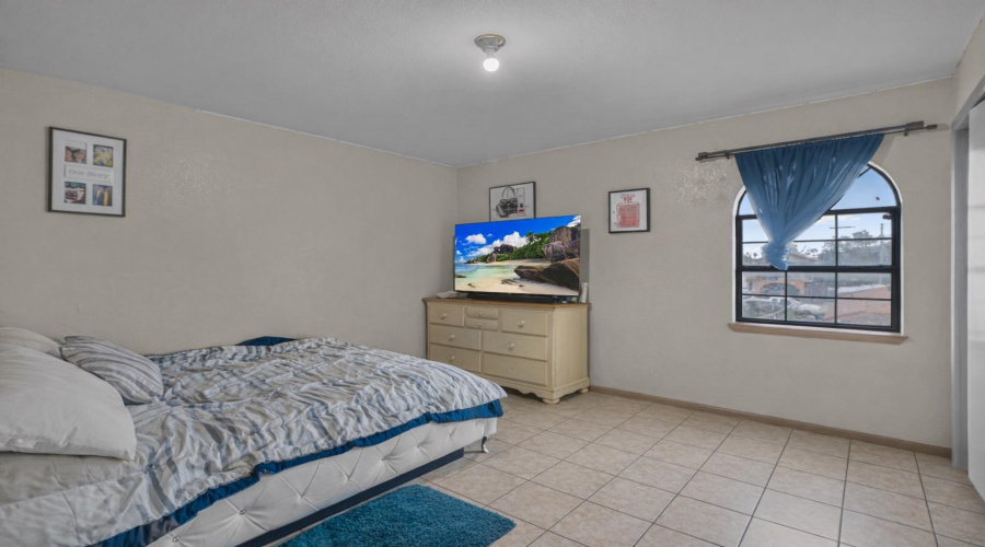 4310 Marcella Ave, Laredo, Texas 78041, ,Multi-family,For Sale,4310 Marcella Ave,20261015