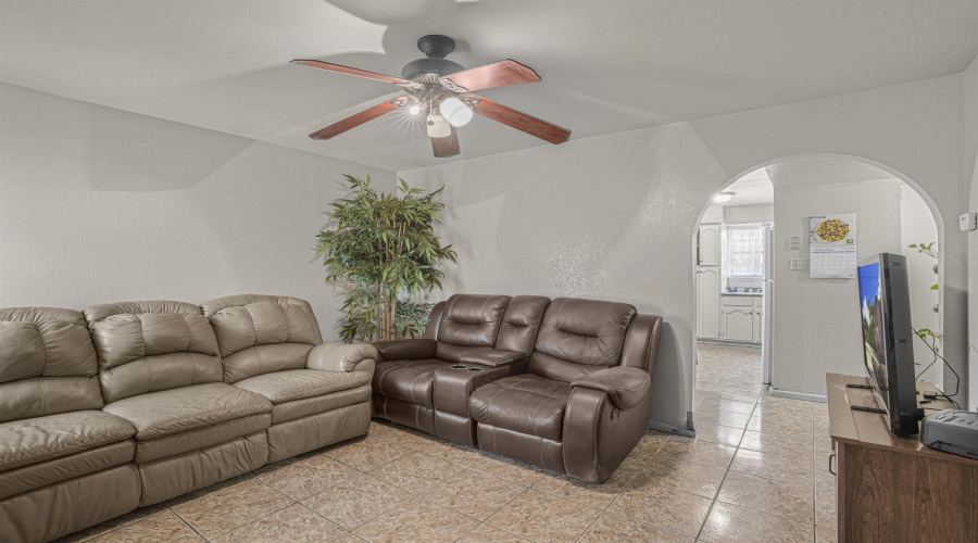 4310 Marcella Ave, Laredo, Texas 78041, ,Multi-family,For Sale,4310 Marcella Ave,20261015