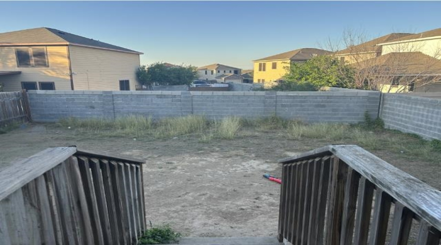 5406 Marlin Dr, Laredo, Texas 78043-5132, 3 Bedrooms Bedrooms, 5 Rooms Rooms,2 BathroomsBathrooms,Residential,For Sale,5406 Marlin Dr,20261233