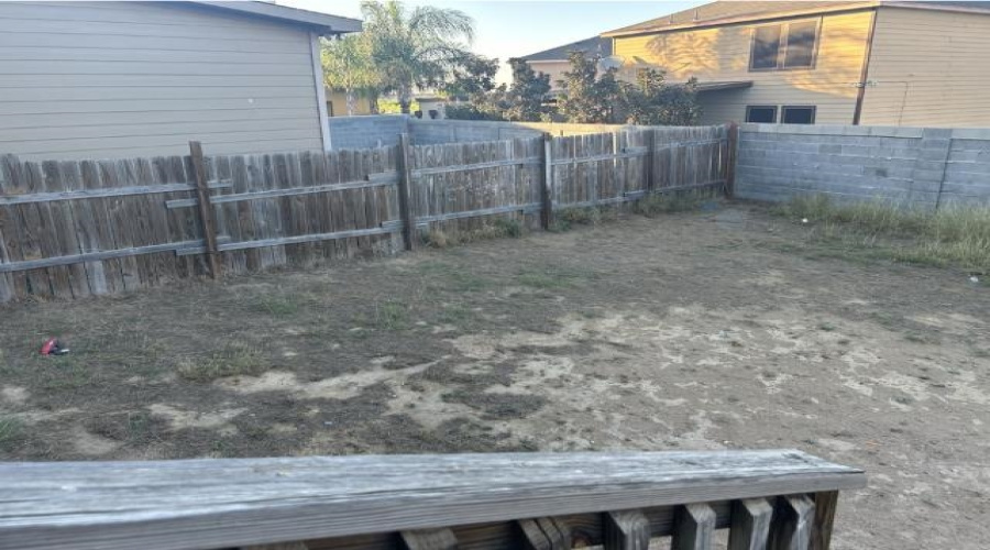 5406 Marlin Dr, Laredo, Texas 78043-5132, 3 Bedrooms Bedrooms, 5 Rooms Rooms,2 BathroomsBathrooms,Residential,For Sale,5406 Marlin Dr,20261233