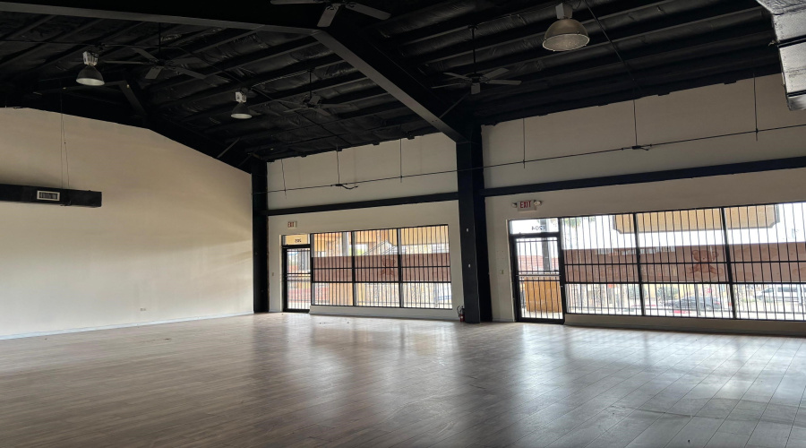 9505 Mines Rd, Laredo, Texas 78045, 1 Room Rooms,2 BathroomsBathrooms,Commercial retail/office,For Rent,9505 Mines Rd,20261236