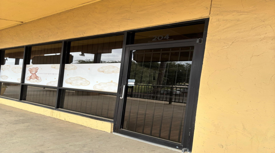 9505 Mines Rd, Laredo, Texas 78045, 1 Room Rooms,2 BathroomsBathrooms,Commercial retail/office,For Rent,9505 Mines Rd,20261236