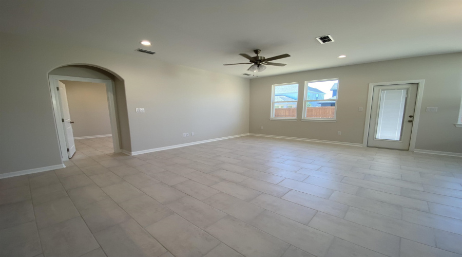 1426 Key Deer Dr., LAREDO, Texas 78045, 4 Bedrooms Bedrooms, 7 Rooms Rooms,2 BathroomsBathrooms,Residential,For Rent,1426 Key Deer Dr.,20261235