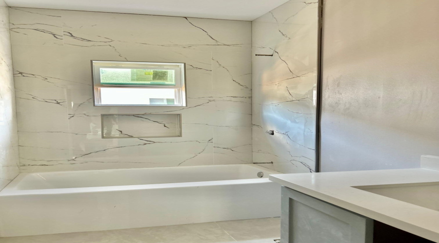 1417 Los Estribos Dr., Laredo, Texas 78046, 3 Bedrooms Bedrooms, 5 Rooms Rooms,2 BathroomsBathrooms,Residential,For Sale,1417 Los Estribos Dr.,20261237