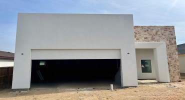 1417 Los Estribos Dr., Laredo, Texas 78046, 3 Bedrooms Bedrooms, 5 Rooms Rooms,2 BathroomsBathrooms,Residential,For Sale,1417 Los Estribos Dr.,20261237