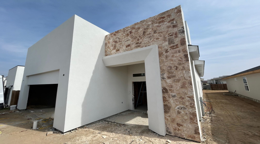 1417 Los Estribos Dr., Laredo, Texas 78046, 3 Bedrooms Bedrooms, 5 Rooms Rooms,2 BathroomsBathrooms,Residential,For Sale,1417 Los Estribos Dr.,20261237