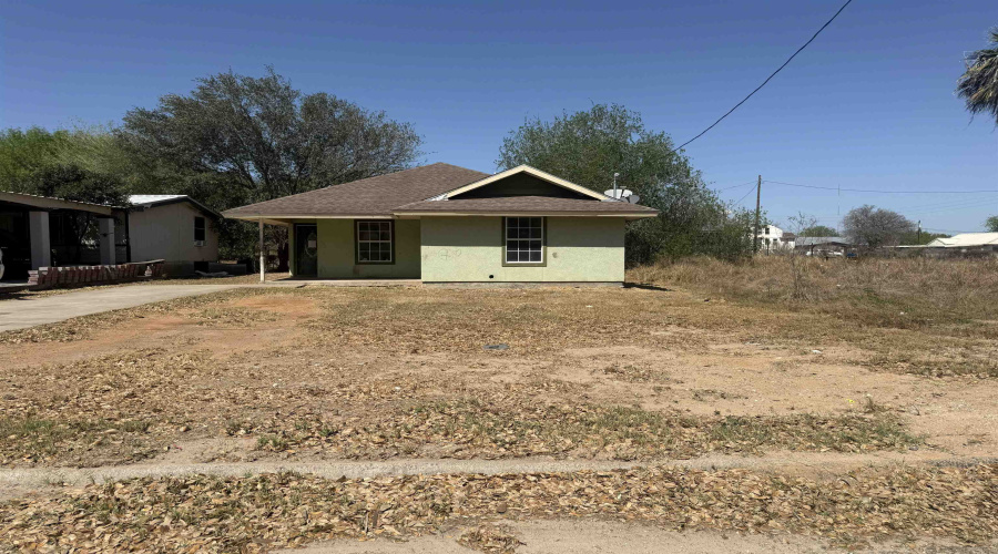 410 E Amada St, Hebbronville, Texas 78361, 4 Bedrooms Bedrooms, 6 Rooms Rooms,2 BathroomsBathrooms,Residential,For Sale,410 E Amada St,20261238
