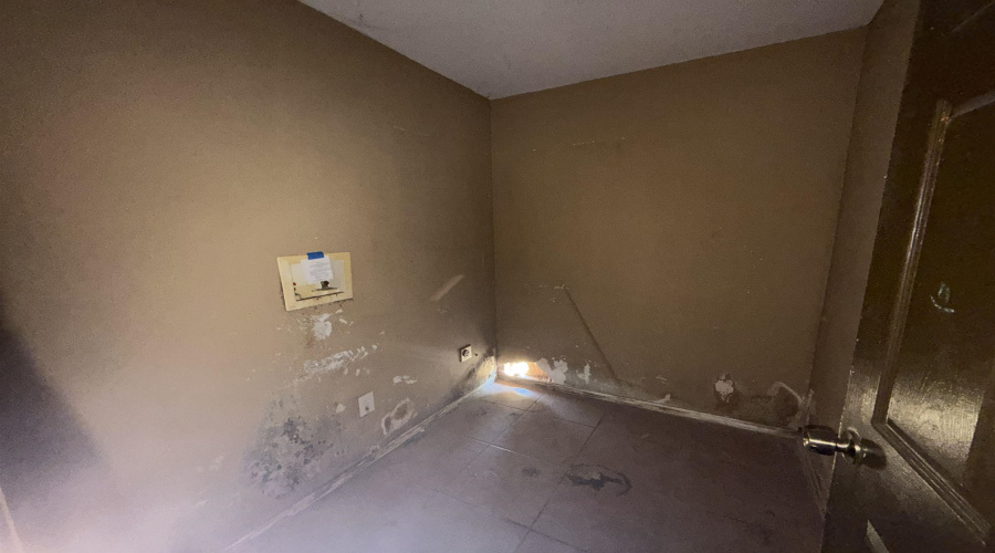 410 E Amada St, Hebbronville, Texas 78361, 4 Bedrooms Bedrooms, 6 Rooms Rooms,2 BathroomsBathrooms,Residential,For Sale,410 E Amada St,20261238