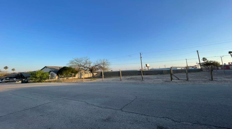 100 Fairway Ln, Laredo, Texas 78041, ,Land,For Sale,100 Fairway Ln,20261245