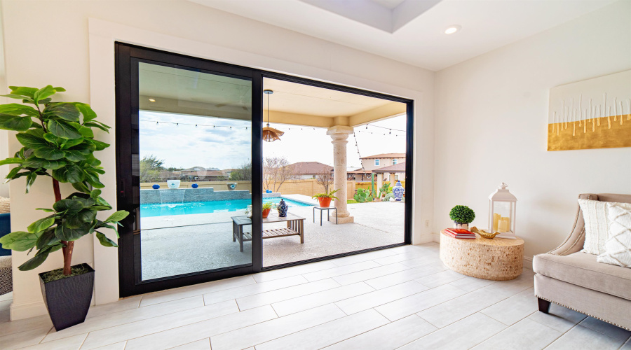 507 Scissor Tail Cir, Laredo, Texas 78045, 3 Bedrooms Bedrooms, 6 Rooms Rooms,2 BathroomsBathrooms,Residential,For Sale,507 Scissor Tail Cir,20260988