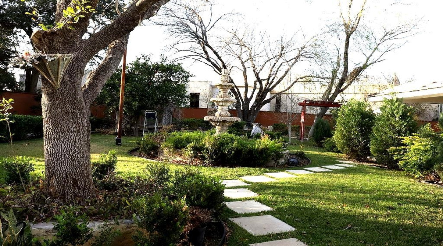 502 Surrey Rd, Laredo, Texas 78041-0000, 4 Bedrooms Bedrooms, 9 Rooms Rooms,4 BathroomsBathrooms,Residential,For Sale,502 Surrey Rd,20261241