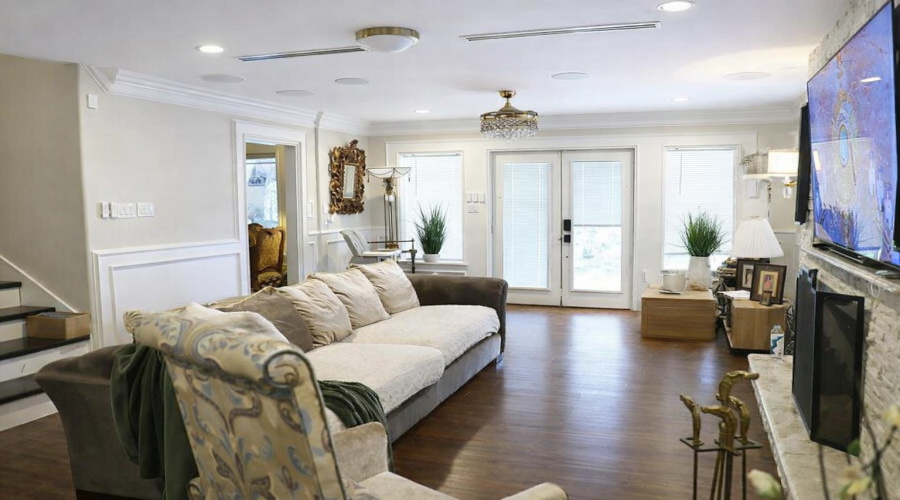 502 Surrey Rd, Laredo, Texas 78041-0000, 4 Bedrooms Bedrooms, 9 Rooms Rooms,4 BathroomsBathrooms,Residential,For Sale,502 Surrey Rd,20261241