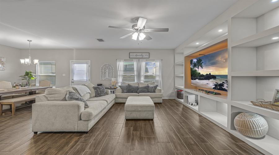 4318 Gabriela Ln., Laredo, Texas 78046, 3 Bedrooms Bedrooms, 6 Rooms Rooms,2 BathroomsBathrooms,Residential,For Sale,4318 Gabriela Ln.,20261244