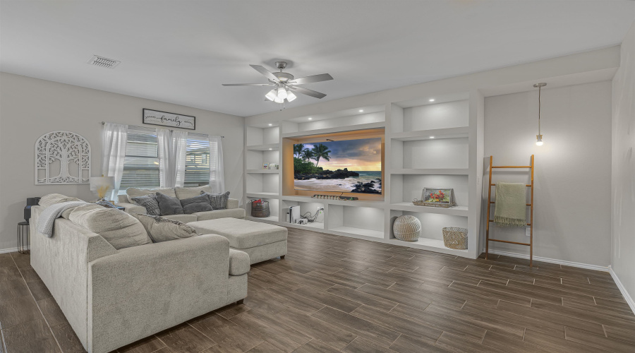 4318 Gabriela Ln., Laredo, Texas 78046, 3 Bedrooms Bedrooms, 6 Rooms Rooms,2 BathroomsBathrooms,Residential,For Sale,4318 Gabriela Ln.,20261244