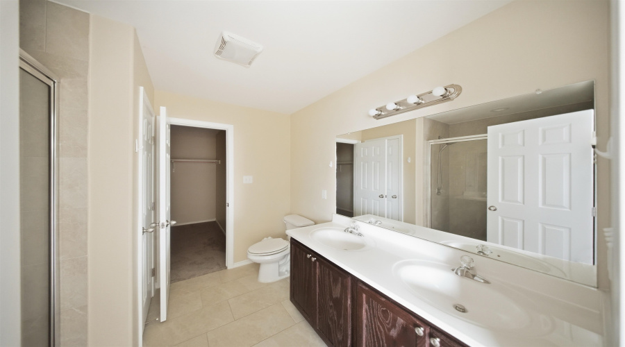 3208 Simmental Dr, Laredo, Texas 78046, 3 Bedrooms Bedrooms, 7 Rooms Rooms,2 BathroomsBathrooms,Residential,For Sale,3208 Simmental Dr,20261247