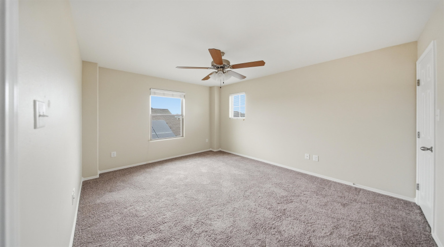 3208 Simmental Dr, Laredo, Texas 78046, 3 Bedrooms Bedrooms, 7 Rooms Rooms,2 BathroomsBathrooms,Residential,For Sale,3208 Simmental Dr,20261247