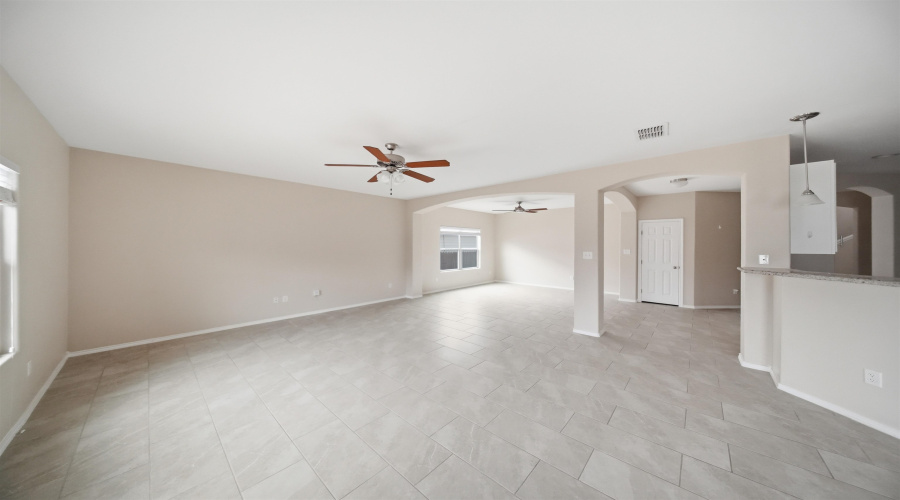 3208 Simmental Dr, Laredo, Texas 78046, 3 Bedrooms Bedrooms, 7 Rooms Rooms,2 BathroomsBathrooms,Residential,For Sale,3208 Simmental Dr,20261247