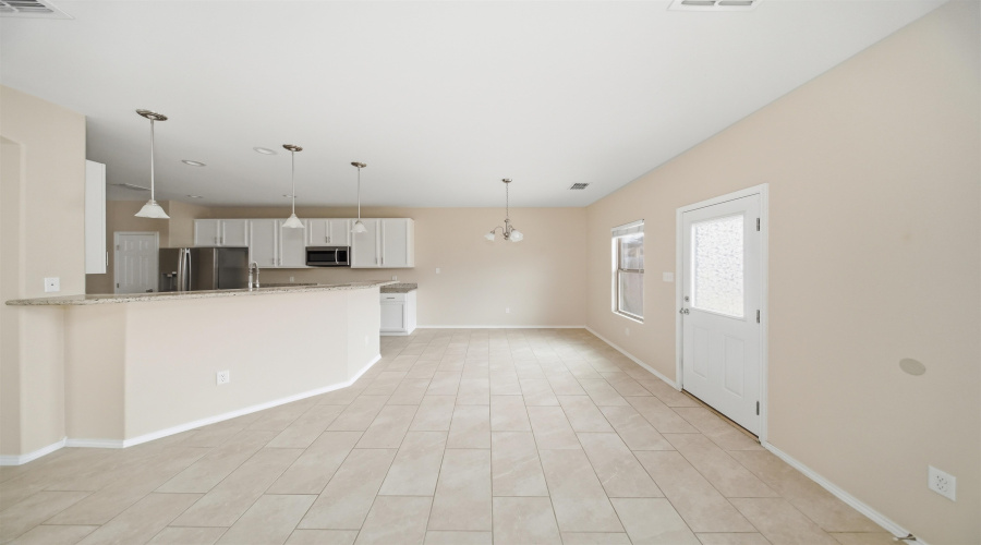 3208 Simmental Dr, Laredo, Texas 78046, 3 Bedrooms Bedrooms, 7 Rooms Rooms,2 BathroomsBathrooms,Residential,For Sale,3208 Simmental Dr,20261247