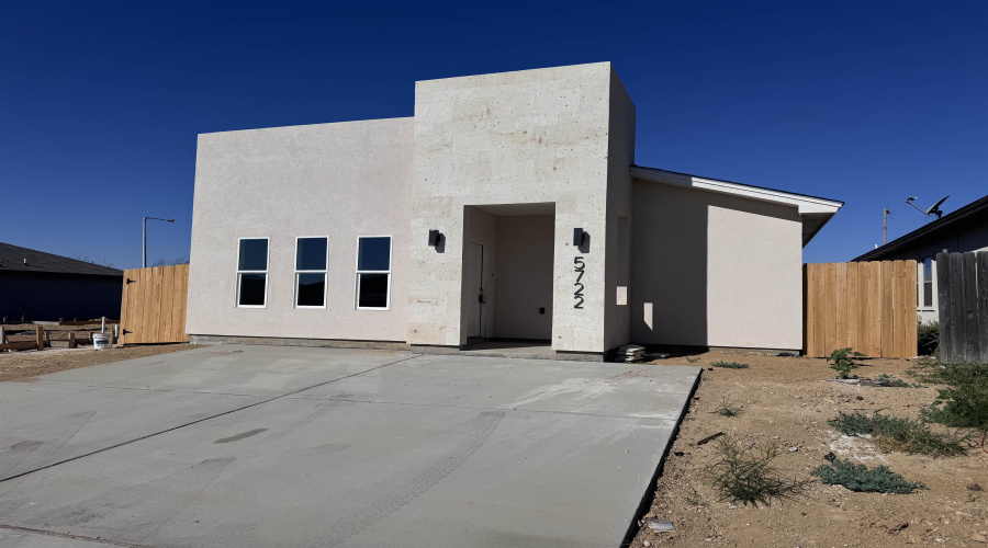 5722 Moses Lp., Laredo, Texas 78046, 3 Bedrooms Bedrooms, 5 Rooms Rooms,2 BathroomsBathrooms,Residential,For Sale,5722 Moses Lp.,20261253