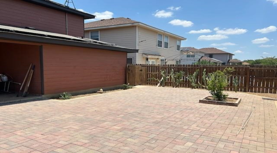 1763 Aransas Pass Dr, Laredo, Texas 78045-8464, 4 Bedrooms Bedrooms, 6 Rooms Rooms,2 BathroomsBathrooms,Residential,For Sale,1763 Aransas Pass Dr,20261254