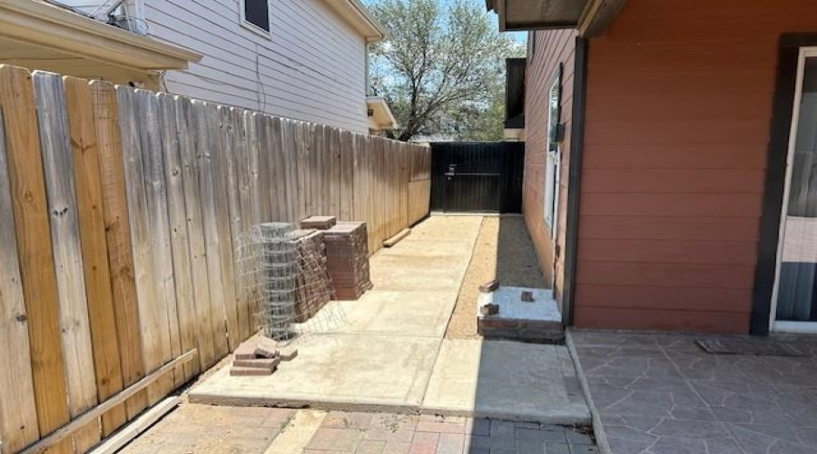 1763 Aransas Pass Dr, Laredo, Texas 78045-8464, 4 Bedrooms Bedrooms, 6 Rooms Rooms,2 BathroomsBathrooms,Residential,For Sale,1763 Aransas Pass Dr,20261254