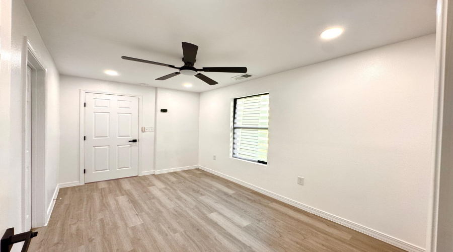 1515 Madison St, LAREDO, Texas 78040, 1 Bedroom Bedrooms, 3 Rooms Rooms,1 BathroomBathrooms,Residential,For Rent,1515 Madison St,20261255