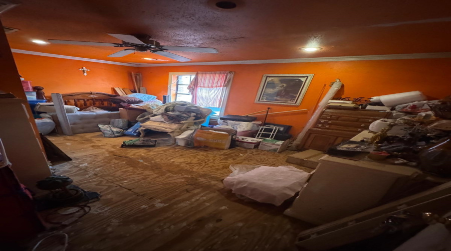 224 Segovia Dr, Laredo, Texas 78046, 5 Bedrooms Bedrooms, 7 Rooms Rooms,4 BathroomsBathrooms,Residential,For Sale,224 Segovia Dr,20261256