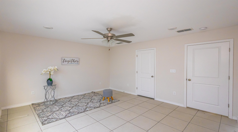 3018 Bluebell Ct., LAREDO, Texas 78046, 4 Bedrooms Bedrooms, 6 Rooms Rooms,2 BathroomsBathrooms,Residential,For Sale,3018 Bluebell Ct.,20261258