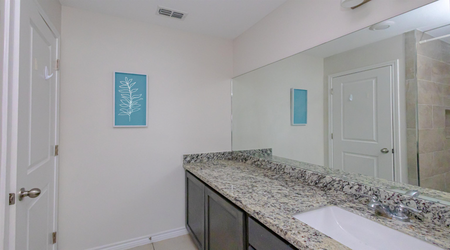 3018 Bluebell Ct., LAREDO, Texas 78046, 4 Bedrooms Bedrooms, 6 Rooms Rooms,2 BathroomsBathrooms,Residential,For Sale,3018 Bluebell Ct.,20261258