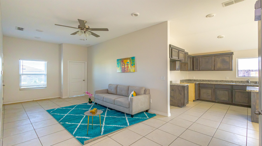 3018 Bluebell Ct., LAREDO, Texas 78046, 4 Bedrooms Bedrooms, 6 Rooms Rooms,2 BathroomsBathrooms,Residential,For Sale,3018 Bluebell Ct.,20261258