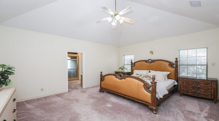 1500 Demaret Ct, Laredo, Texas 78045, 4 Bedrooms Bedrooms, 8 Rooms Rooms,3 BathroomsBathrooms,Residential,For Sale,1500 Demaret Ct,20261261