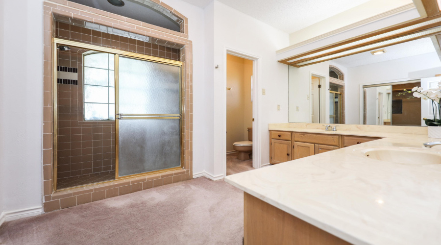 1500 Demaret Ct, Laredo, Texas 78045, 4 Bedrooms Bedrooms, 8 Rooms Rooms,3 BathroomsBathrooms,Residential,For Sale,1500 Demaret Ct,20261261