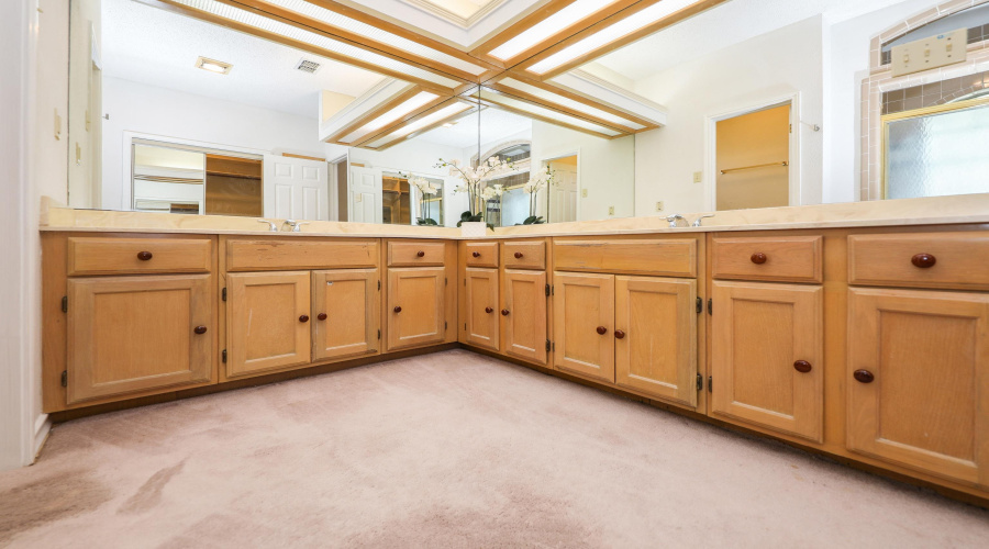 1500 Demaret Ct, Laredo, Texas 78045, 4 Bedrooms Bedrooms, 8 Rooms Rooms,3 BathroomsBathrooms,Residential,For Sale,1500 Demaret Ct,20261261